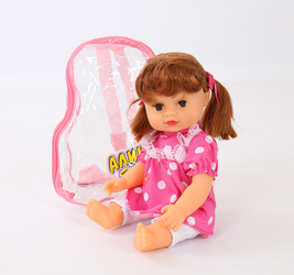 Кукла Алина в рюкзаке