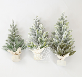 Ёлочка в снегу, на подставке